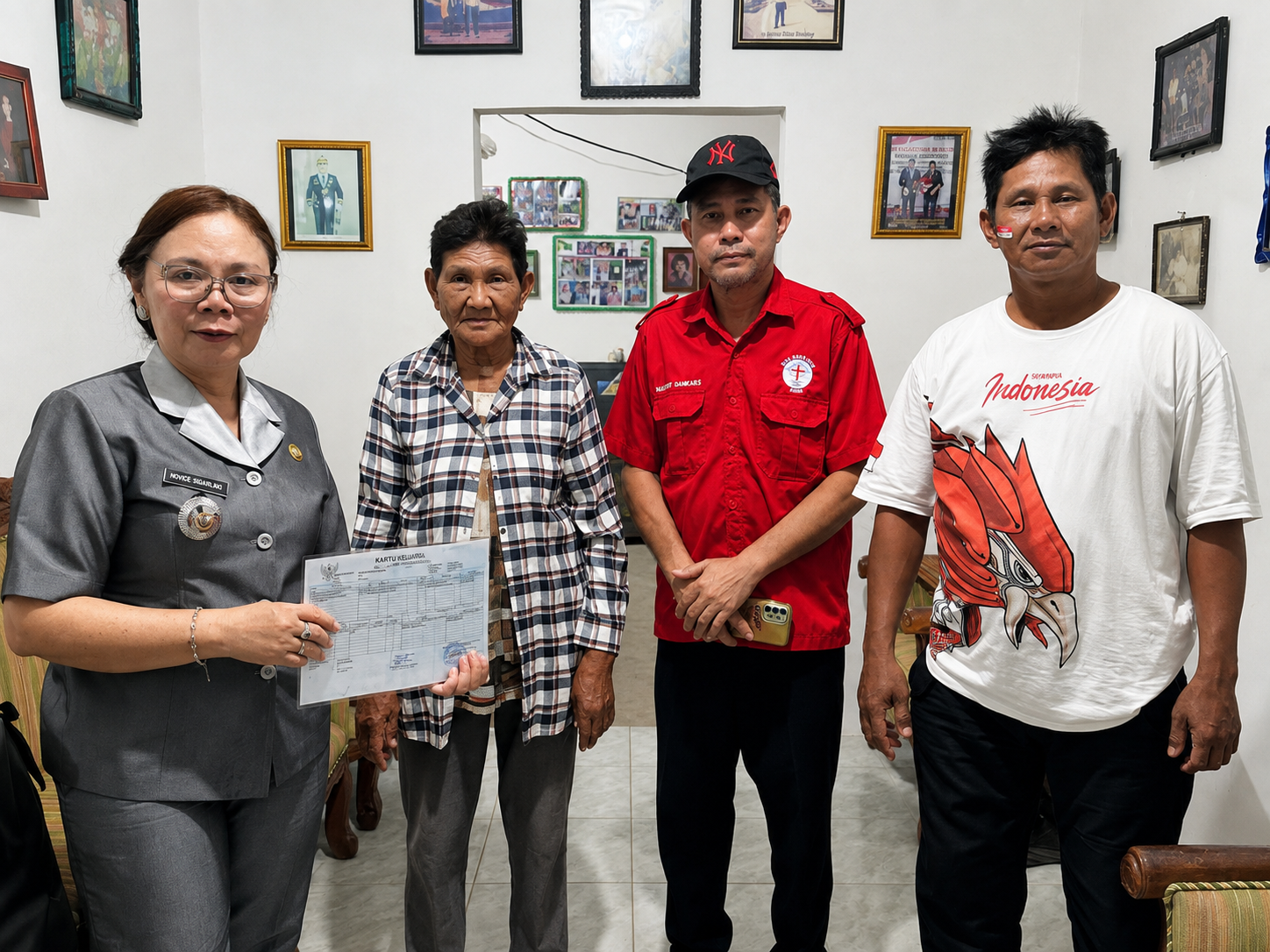 Terkendala BPJS, Camat Likupang Timur Jemput Berkas untuk Pastikan Anggota Paskibra Dirujuk